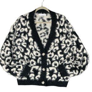 Threaded Leaf abstract Leopard Print Cardigan ultra soft and fluffy XL black/wht